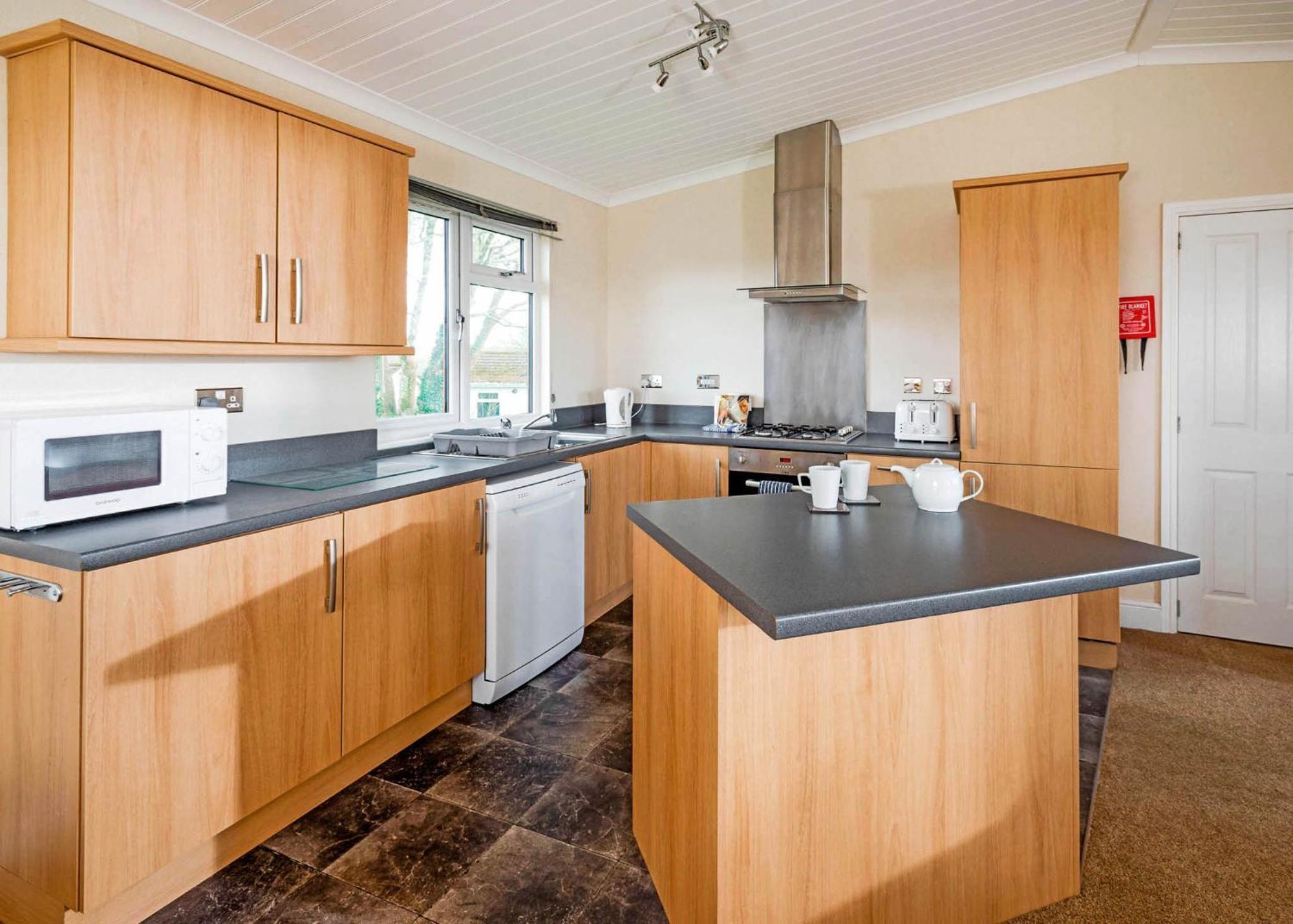 Meadow Lakes Holiday Park St Austell Ruang foto