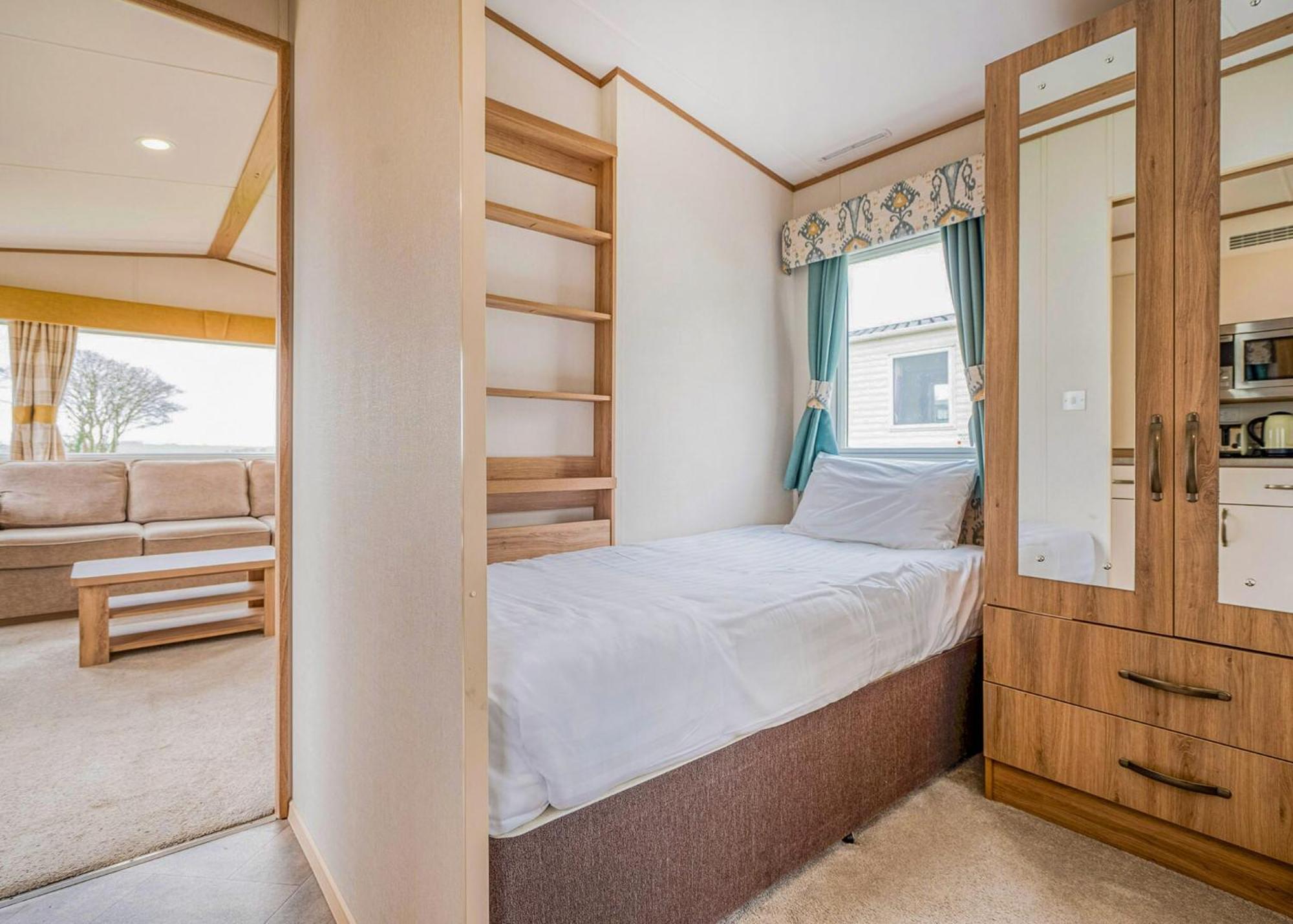 Meadow Lakes Holiday Park St Austell Ruang foto