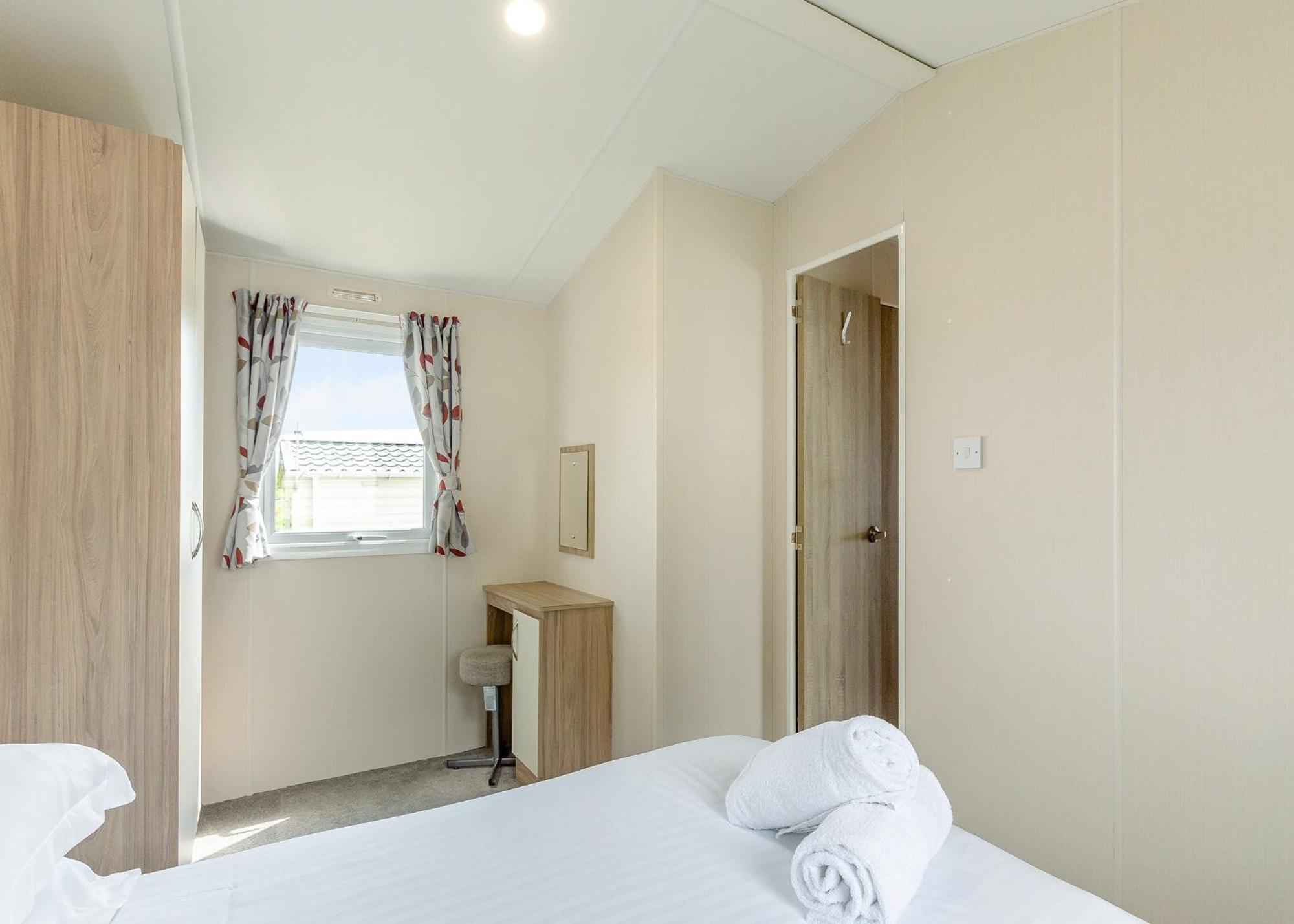 Meadow Lakes Holiday Park St Austell Bagian luar foto