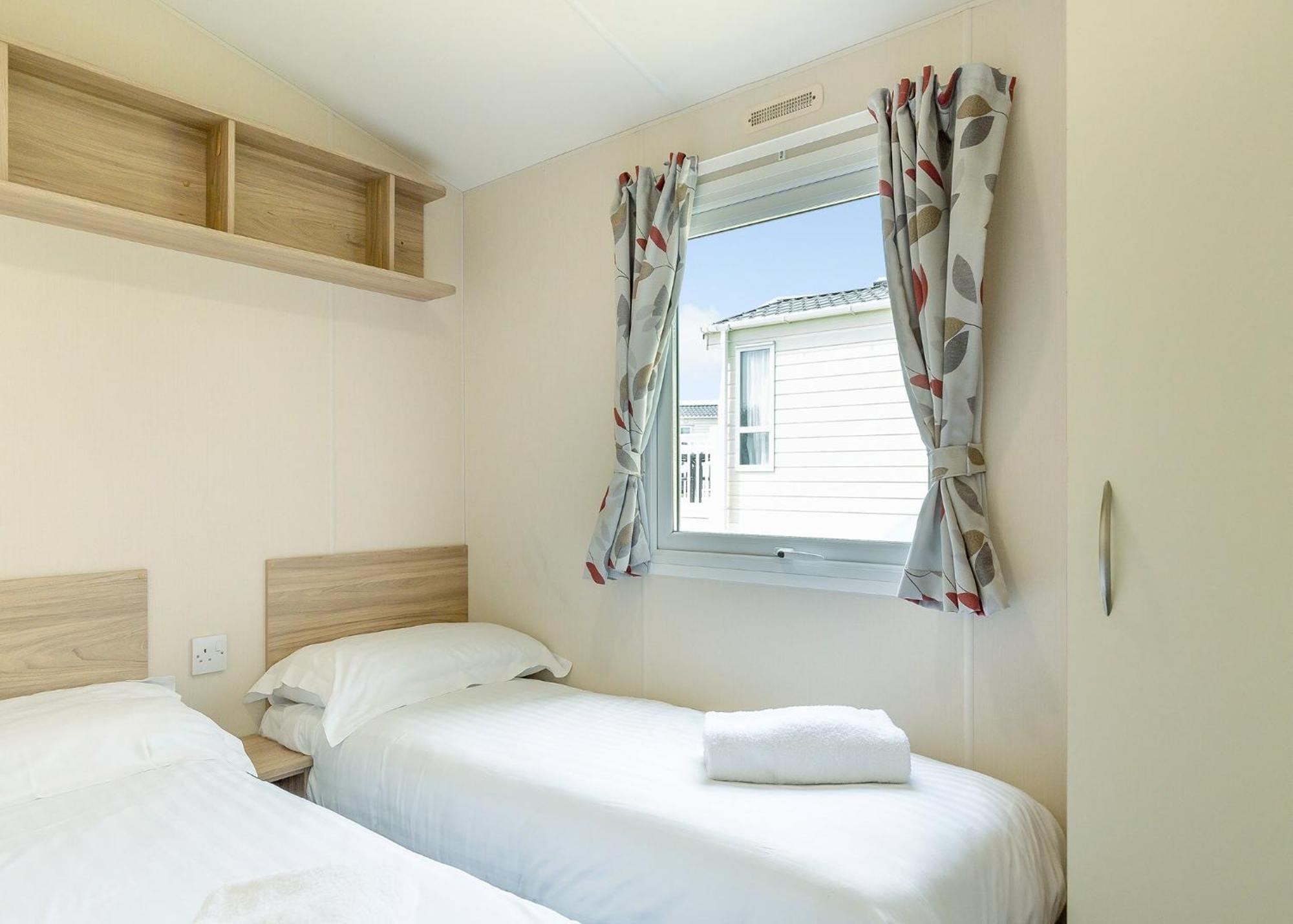 Meadow Lakes Holiday Park St Austell Bagian luar foto